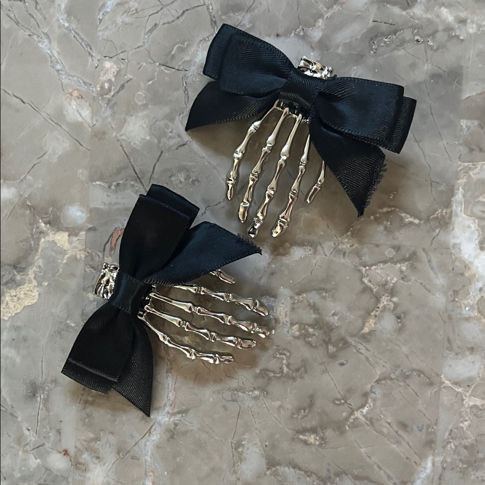 Emo scene gothic Black and Silver Skeleton Hand Hair Clips